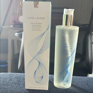 Estee Lauder Micro Essence Treatment Lotion - Clear and Blue Design